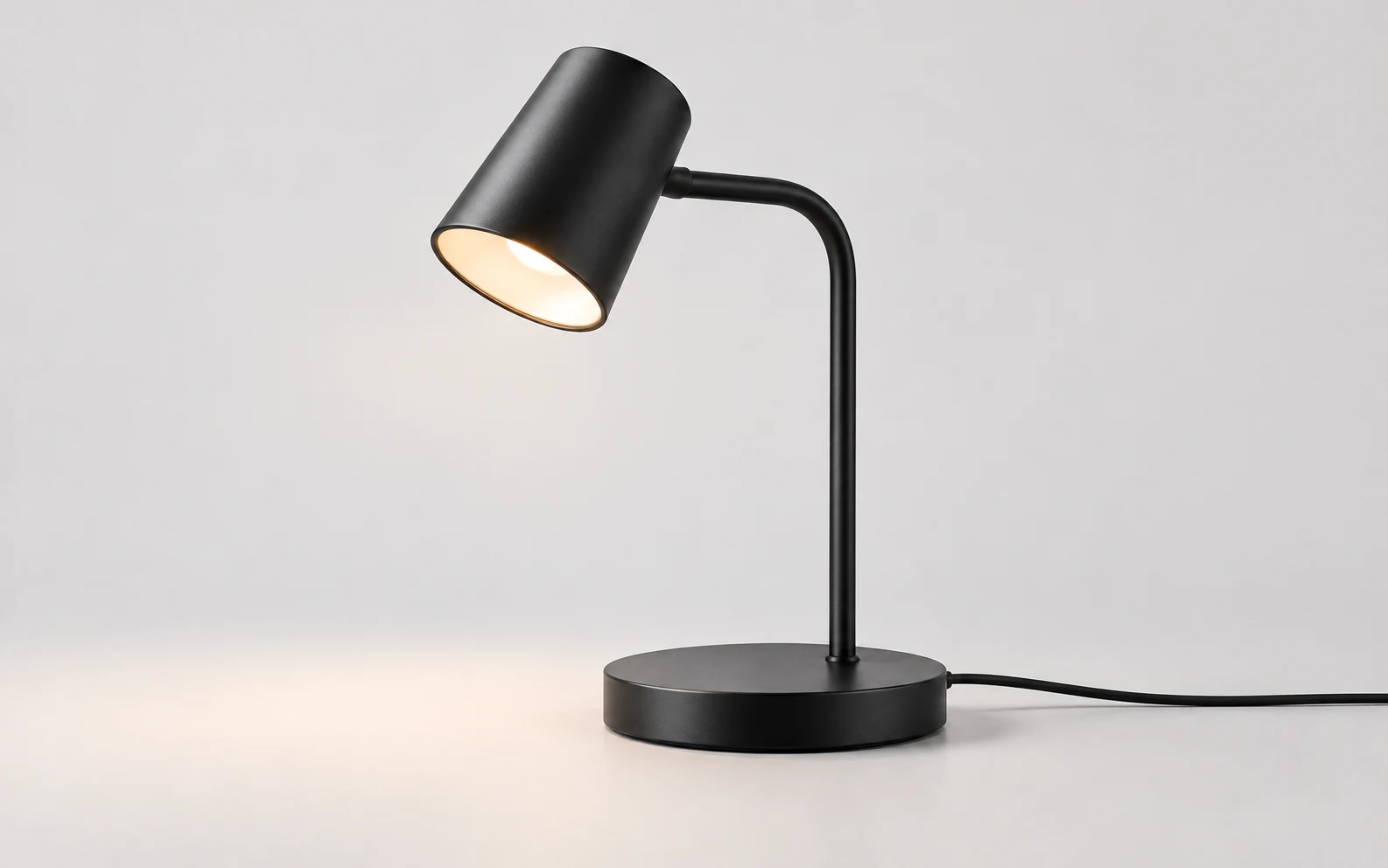 Arc Desk Lamp
